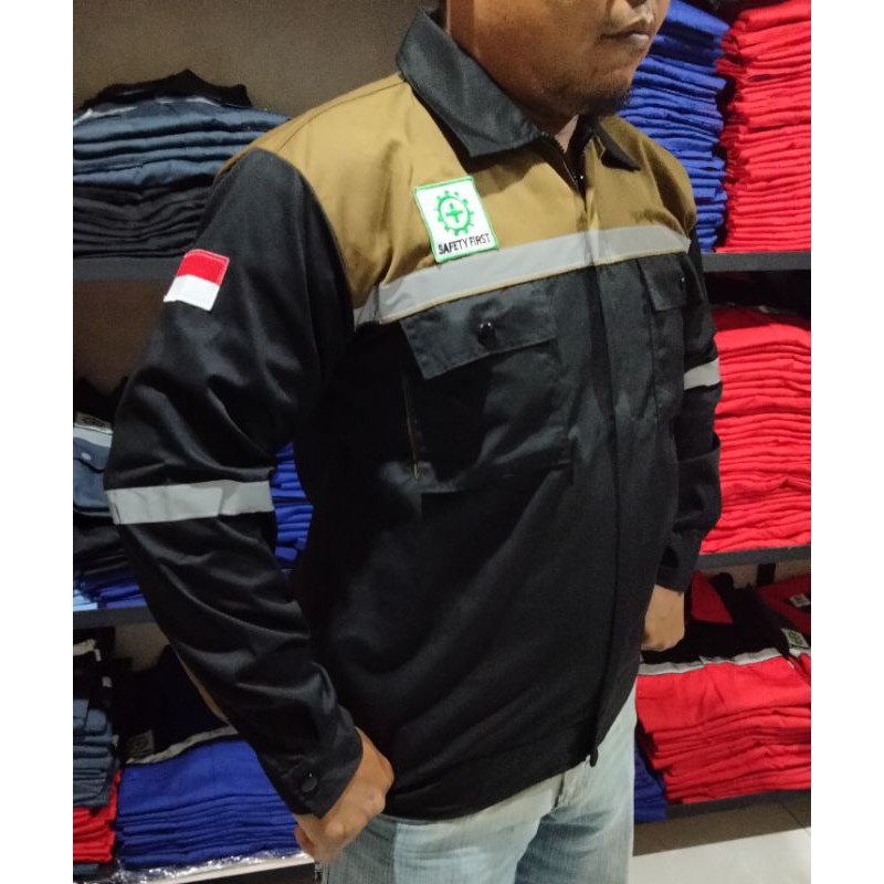 WEARPACK SAFETY / KEMEJA SAFETY / BAJU SAFETY LENGAN PANJANG / BAJU PROYEK KEREN / BAJU KERJA PRIA PROYEK / BAJU KERJA PIRA LAPANGAN / BAJU MEKANIK / BAJU WEARPACK / WERFAK PRIA KERJA / BAJU WEARPACK KERJA PROYEK / BAJU TAMBANG / HITAM COKLAT