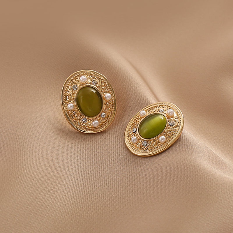 Anting Mutiara Opal Bentuk Oval