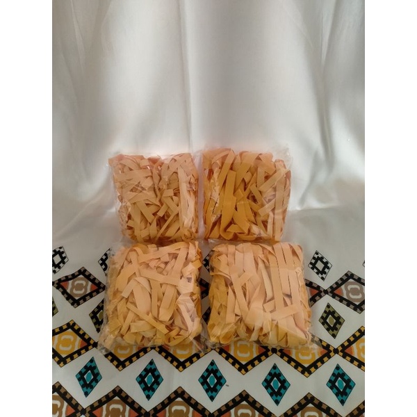 

(10gr) Kertas Cacah/Kertas serut/Kertas suwir/Shredder Paper Isian hampers-Packaging