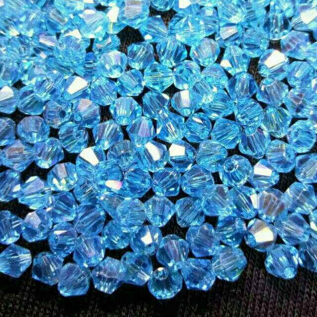 C033. Paket 100Butir 3mm Swarovski Kaca Kristal. Glass Bicone Crystal Aquamarine AB Sparkling  #5301