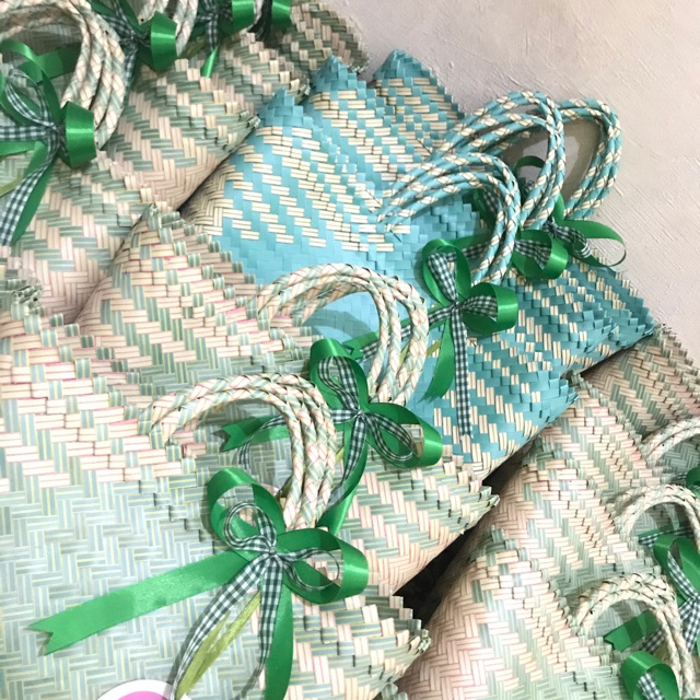 TAS HAMPERS / TAS PARSEL