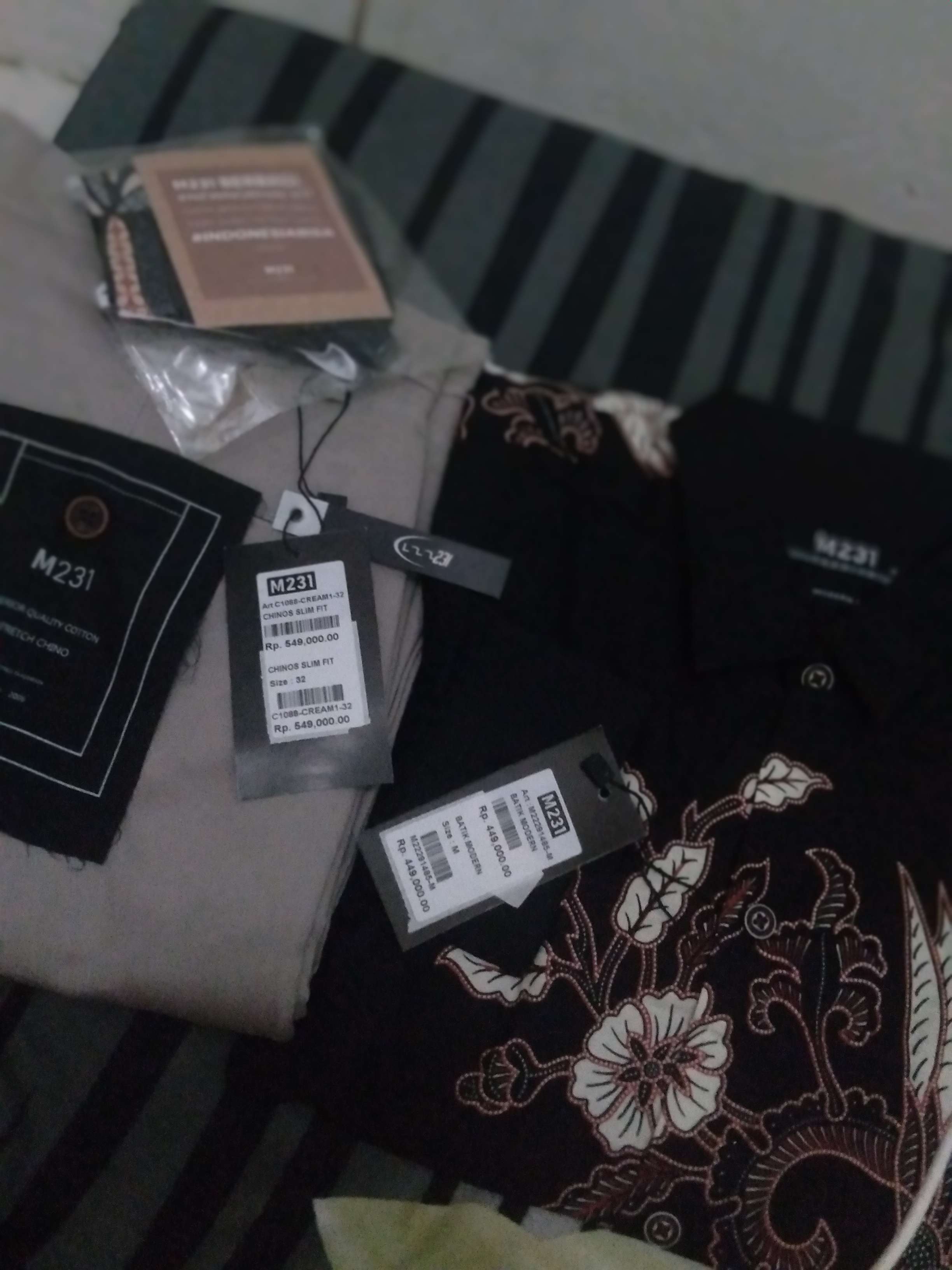 M231 Kemeja Pria Batik Panjang Hitam 1485a