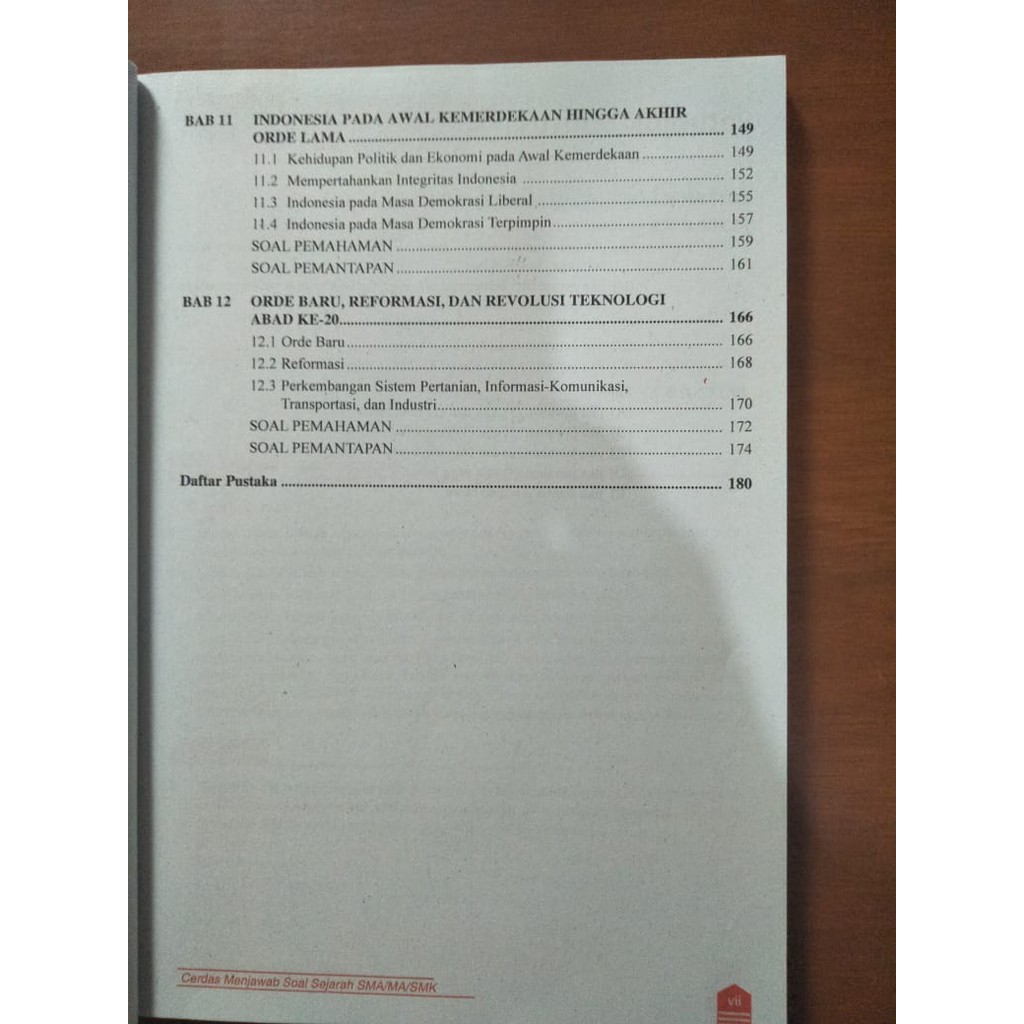 BUKU SOAL SMA- CERDAS MENJAWAB SOAL SEJARAH SMA/MA/SMK-3
