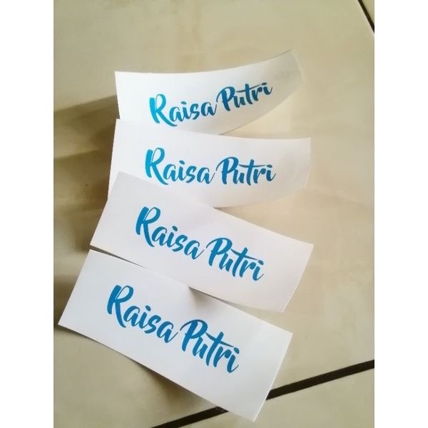 

Stiker Nama TRANSPARAN WARNA BIRU / Label nama / stiker botol