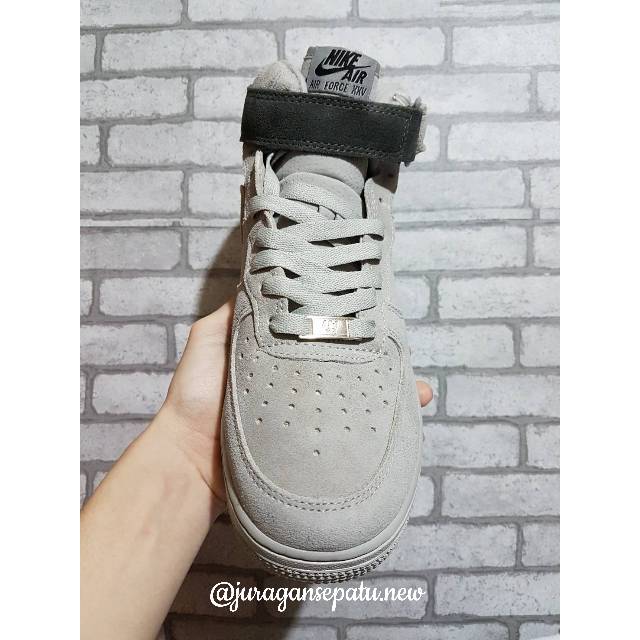 Nike Air Force 1 Mid '07 x Reigning Champ