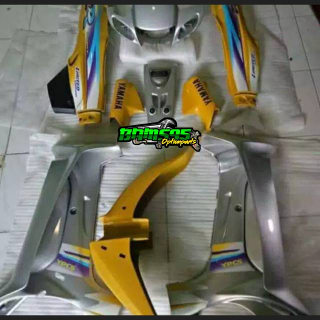Cover body full halus f1zr milenium tidak termasuk striping