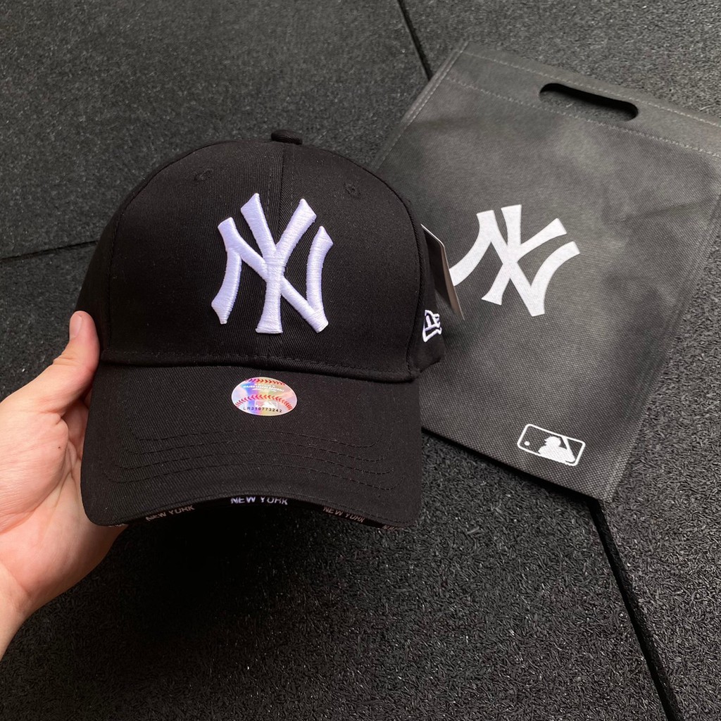 MLB YANKEES BASEBALL CAP (Black&White)