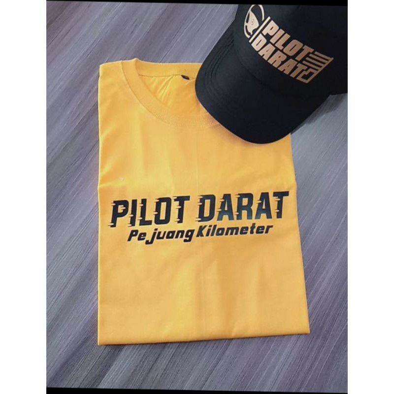 KAOS PILOT DARAT PEJUANG KILOMETER BONUS TOPI