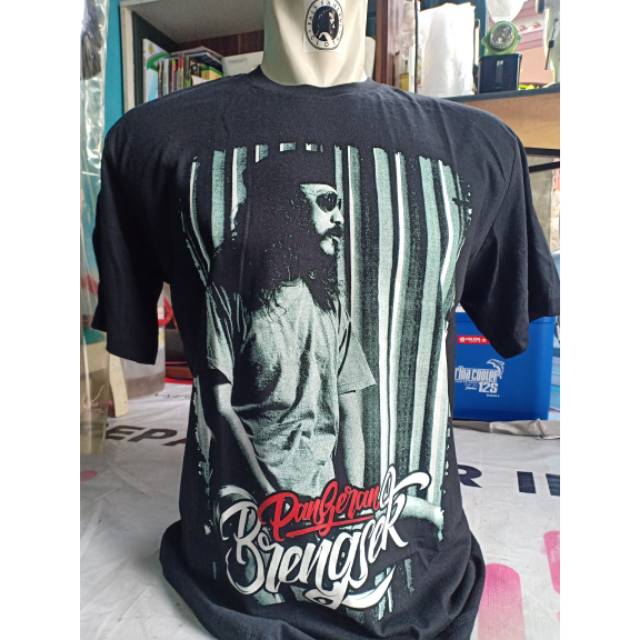 Kaos Iwan Fals 'Pangeran Brengsek'