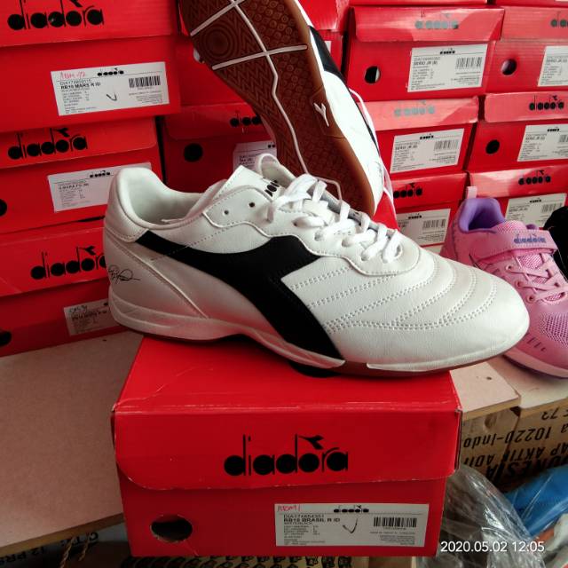 Diadora Futsal RB10 Brazil R ID