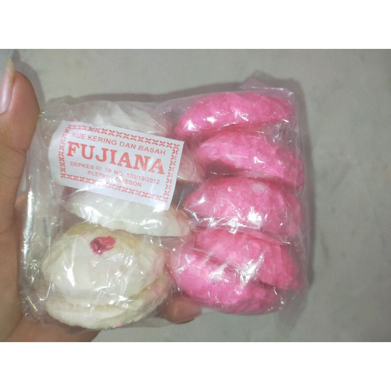 

Kue Epres Enak Manis Renyah Isi 10 Pcs Kemasan 130 Gram