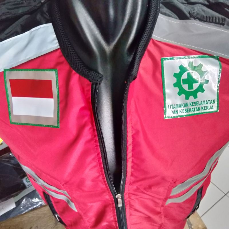 ROMPI SAFETY HSE BAHAN FULL TASLAN MERAH HITAM FREE LOGO K3 BENDERA ZERO ACCIDENT PAKAI FURING