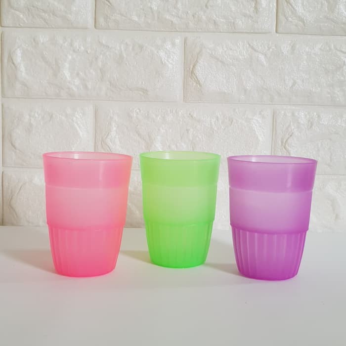 Gelas Warna / Gelas Minum Murah / Gelas Plastik