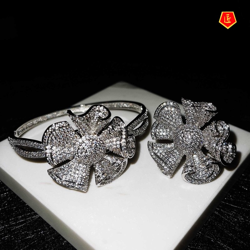 [Ready Stock]Fashion Luxury Super Flash Diamond Ring Heavy Industry Jewelry Design