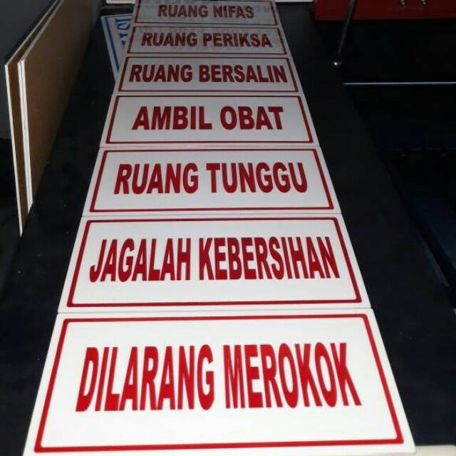 

Acrylic akrilik papan nama