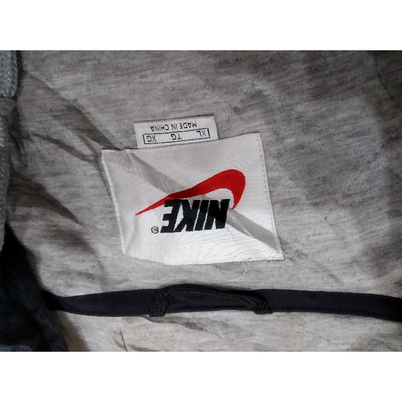 vtg nike big swosh parasut jacket