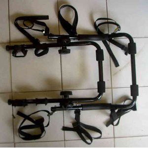 Gantungan Sepeda Di Mobil 3 sepeda  bicycle hanger  rak sepeda mobil  rak sepeda bagasi  bike carri