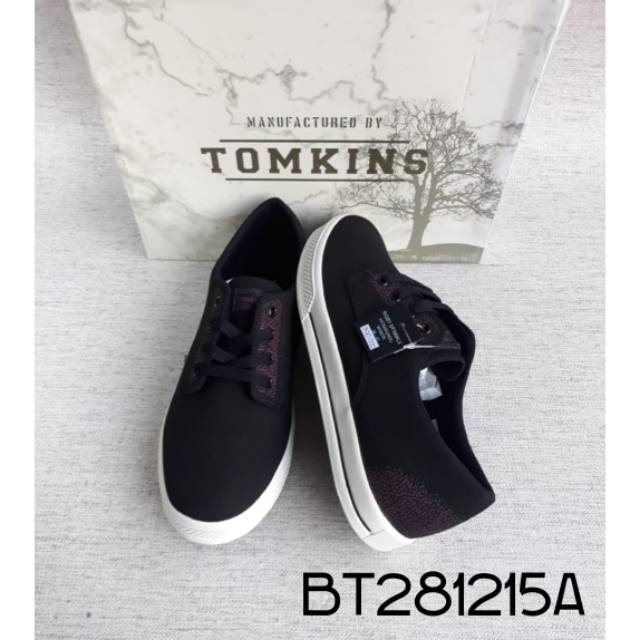 Sepatu Sneaker Tali Motif Dikit Brand MATAHARI Tomkins
