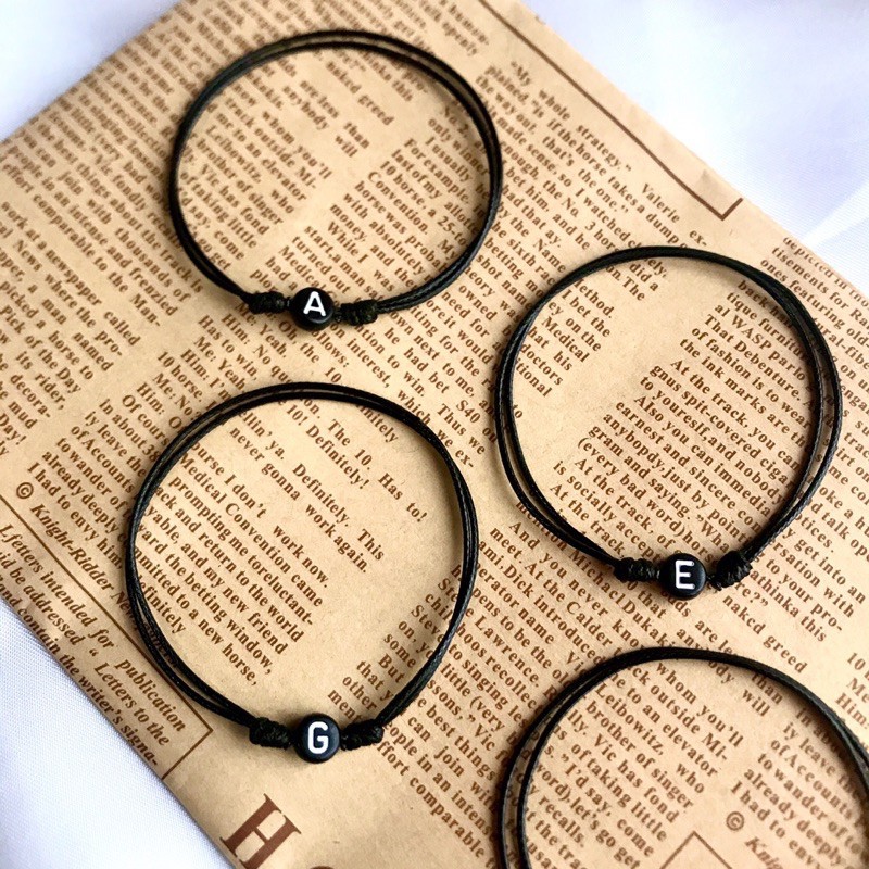 Gelang Tali Inisial Bulat