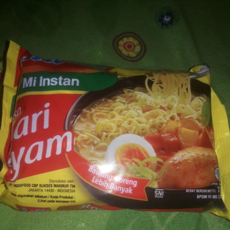

indomie kari ayam