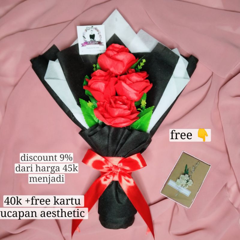 

buket murah bunga mawar mekar 4 tangkai free kartu udapan aesthetic.