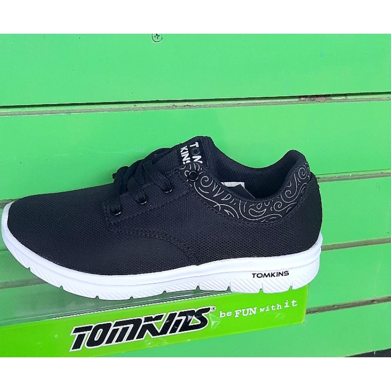 sepatu Tomkins remaja Midway hitam putih