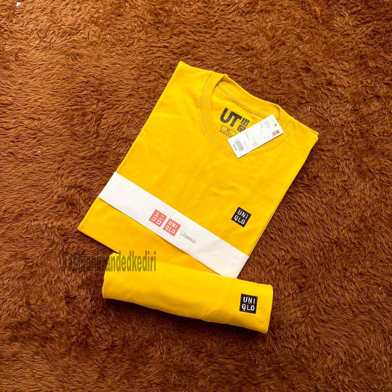 Kaos uniqlo pria polos motif logo bordir-Kuning