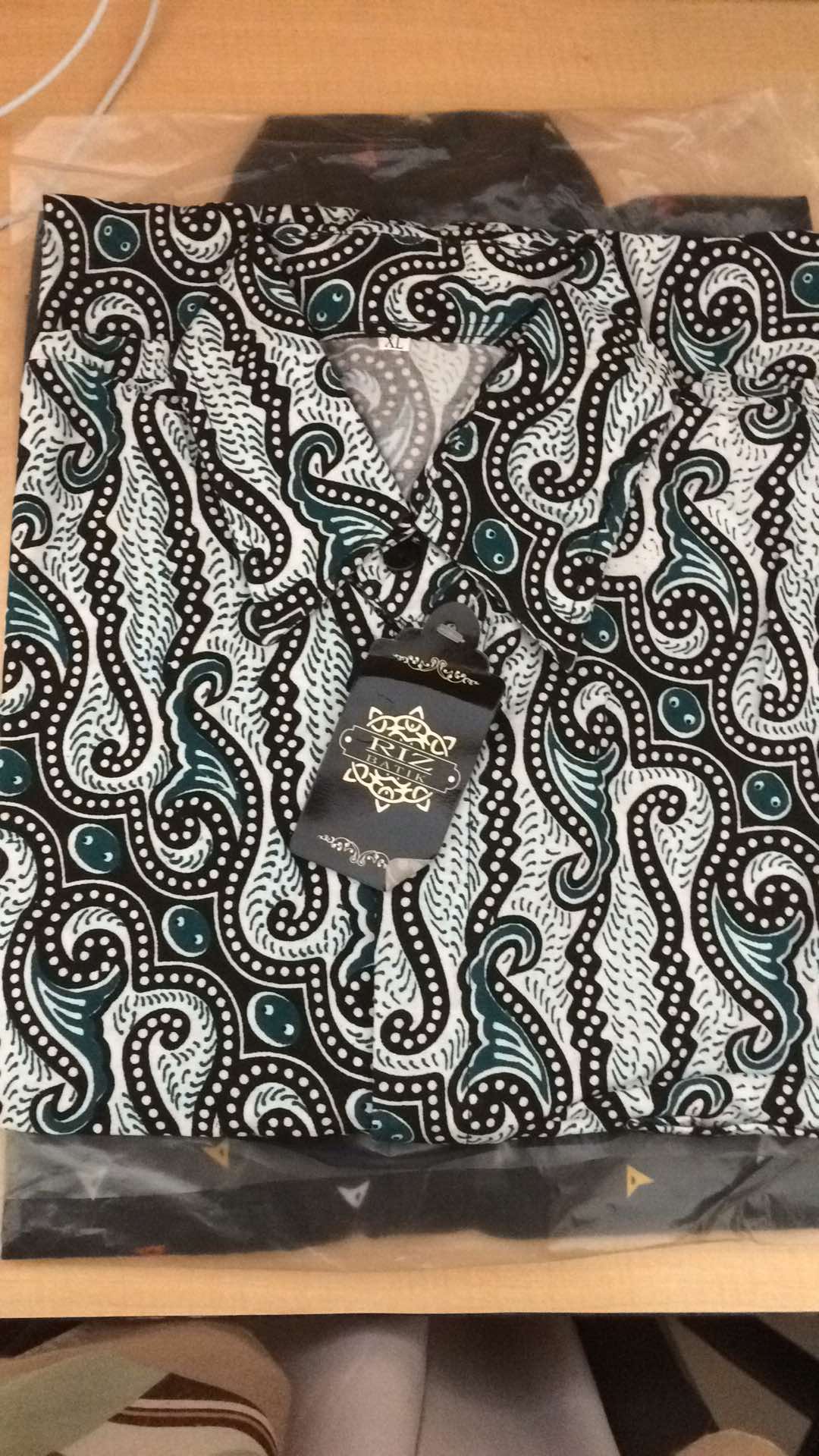 Trolistore Grosir Kemeja Batik Pria Cowok Terlaris Motif Segangsal Harga Murah Biru Merah Hijau