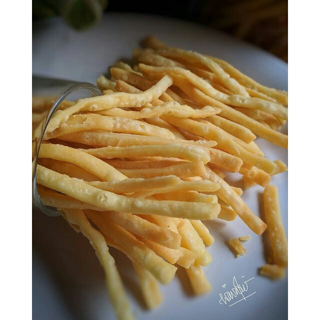 

CHEESE STICK ( Stik Keju ) by Dapurchantika