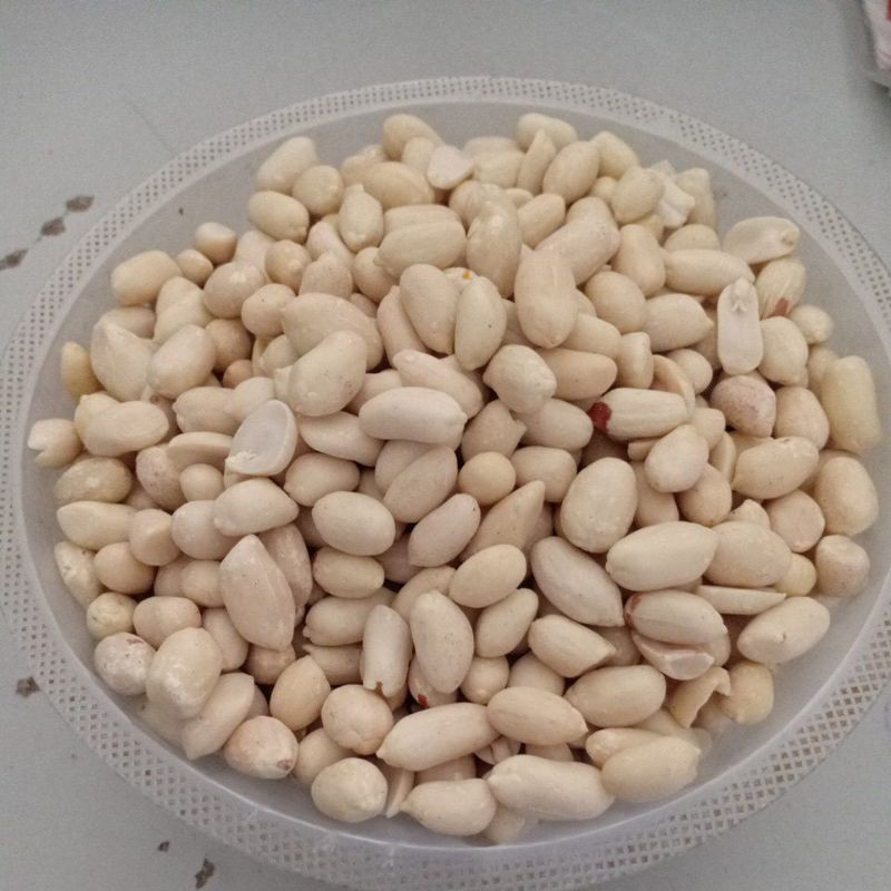 

kacang tanah kupas kualitas bagus berat 1kg