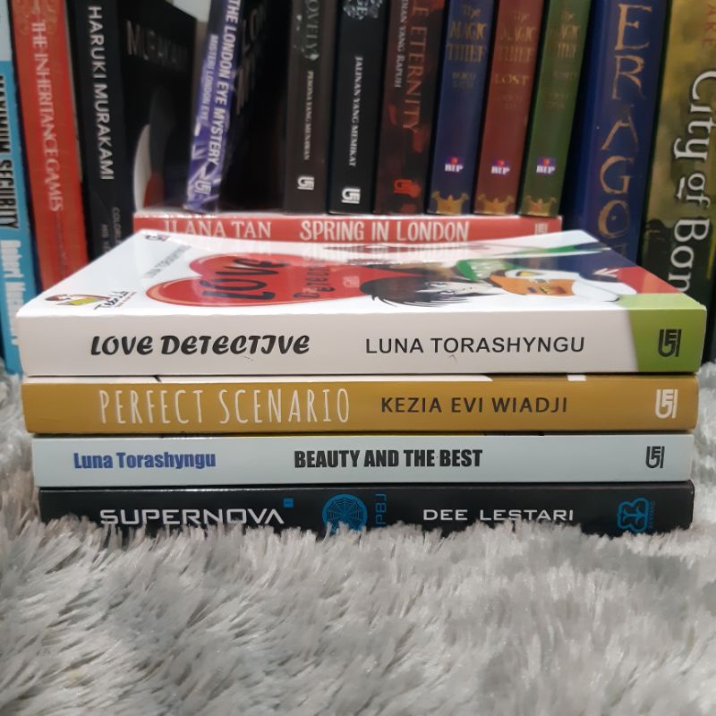 preloved novel original -  Dee Lestari SUPERNOVA Ksatria, Putri, & Bintang Jatuh, Perfect Scenario, 