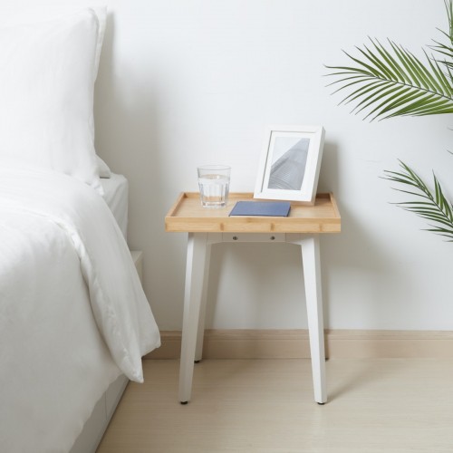 SURNADAL Meja samping tempat tidur bambu putih