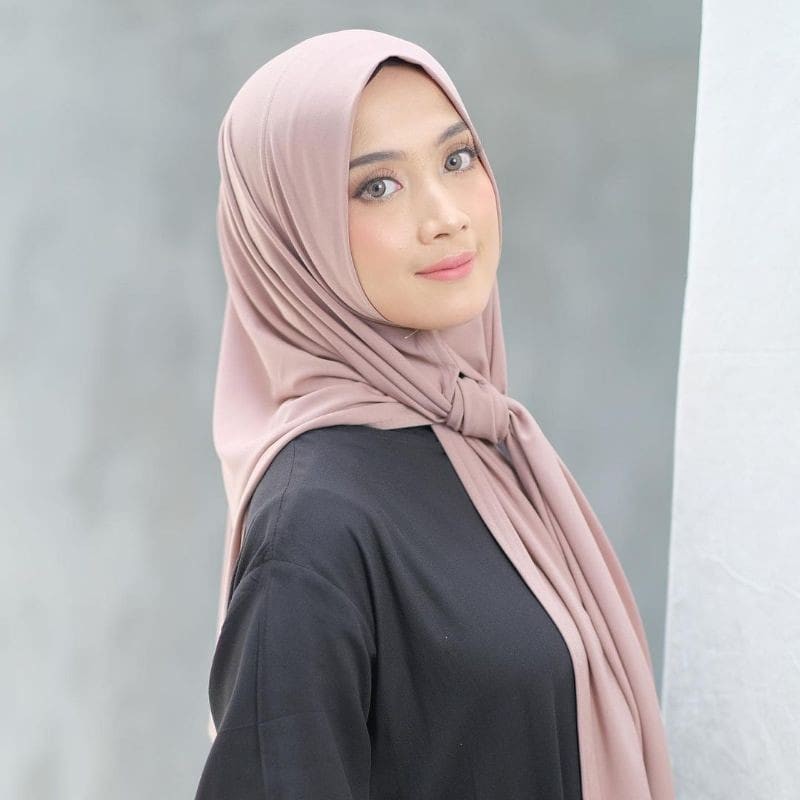 Hijab instan Malika Bergo Malay Segitiga Instan