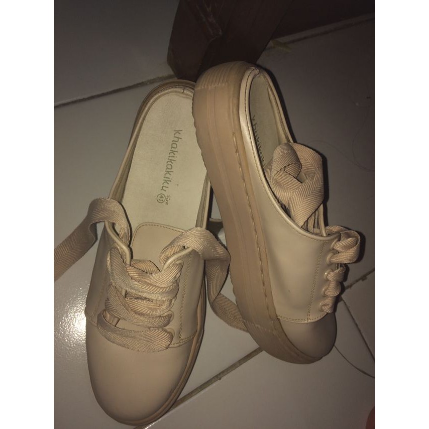 Khakikakiku Selena Cream (Secondhand Shoes) Slip On