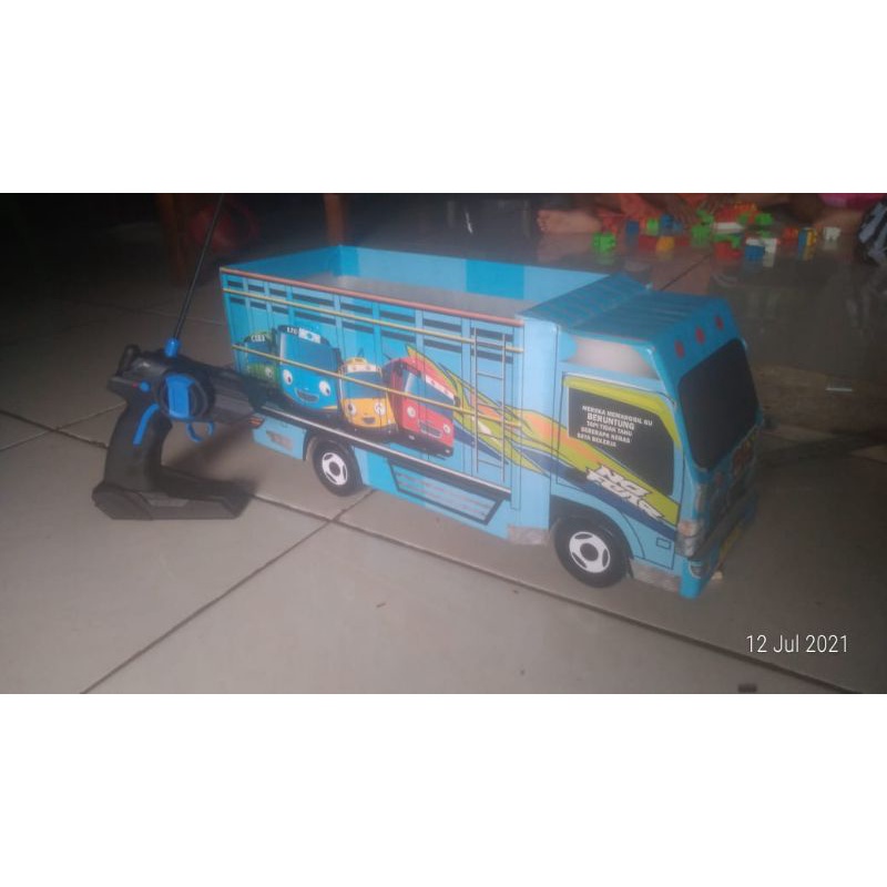 miniatur truk rc oleng