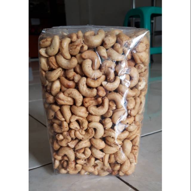 

Kacang mete goreng