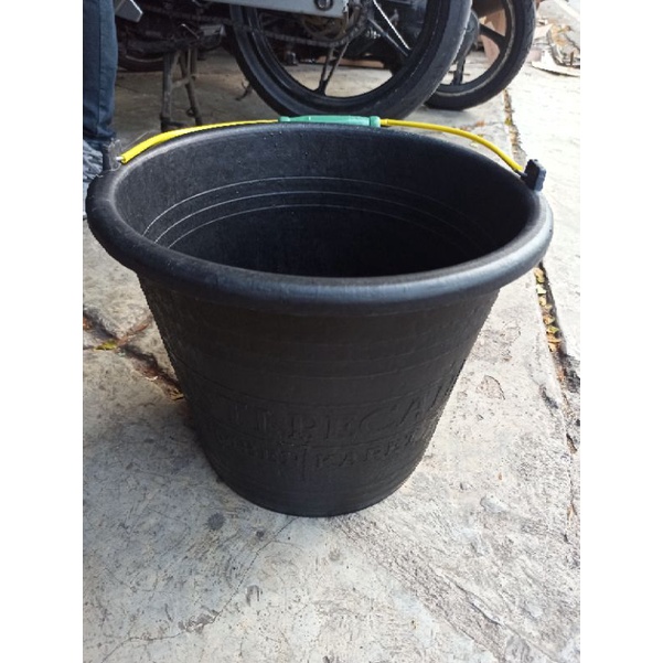 Ember Karet Anti Pecah Ukuran 18, 22 dan 24 Merk Kuda mas (By Gojek/Grab)