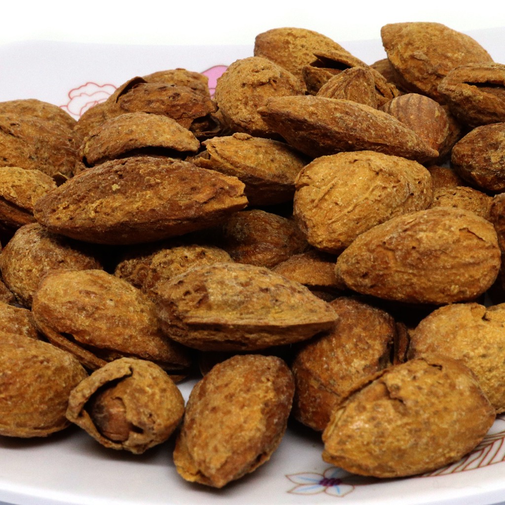 

KACANG ALMOND KULIT 100 gr