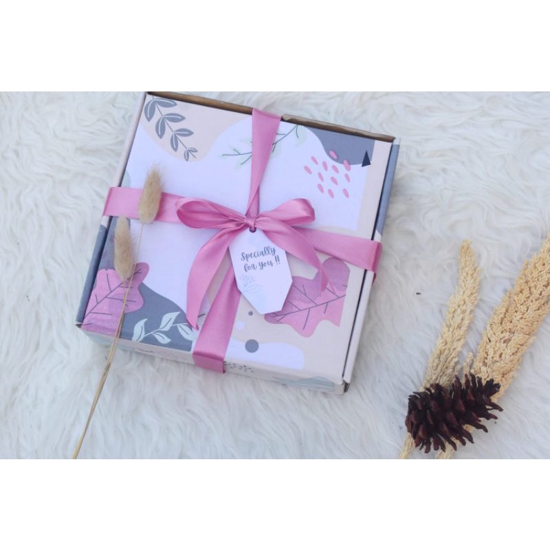 hampers piyama kado cewek ulang tahun istri pacar teman wisuda pernikahan