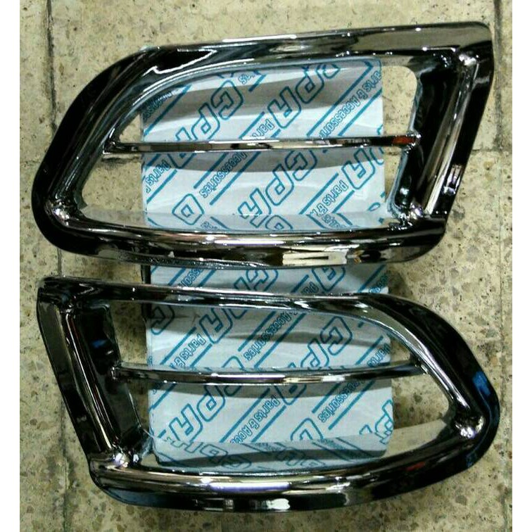 Termurah garnish foglamp innova lama 2005-2008