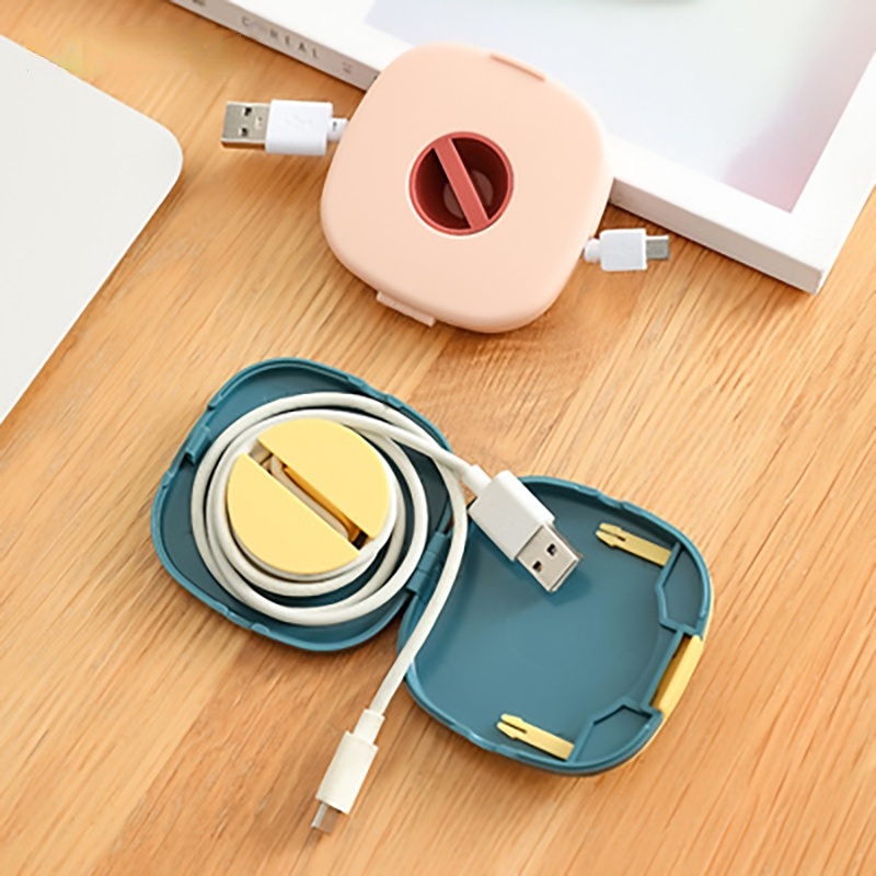 Kotak Penyimpanan Kabel Data / Charger / Earphone Portable Dapat Diputar