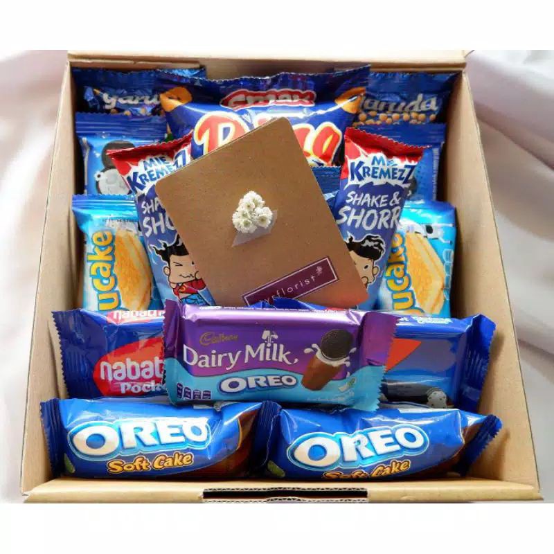 

HAMPERS SNACK/MAKANAN/KADO