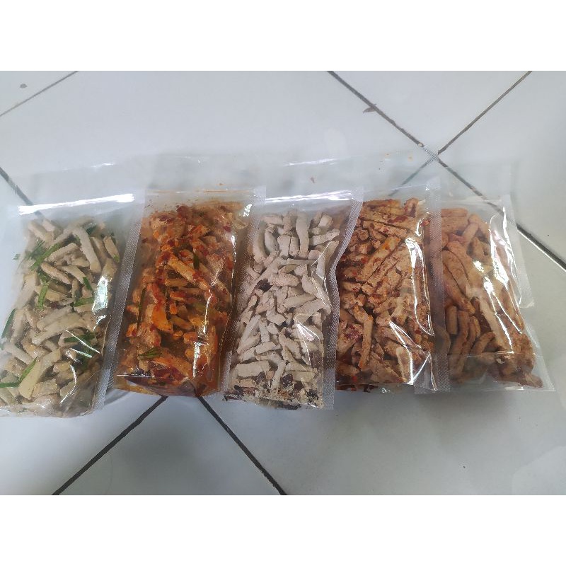 

basreng varian rasa original extra pedas daun jeruk paling murah/100grm