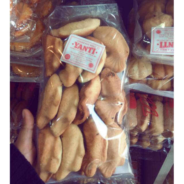 

Kue bolu