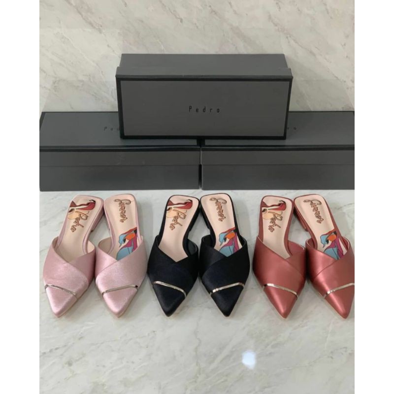 Sepatu Wanita Pedro 022 Flat