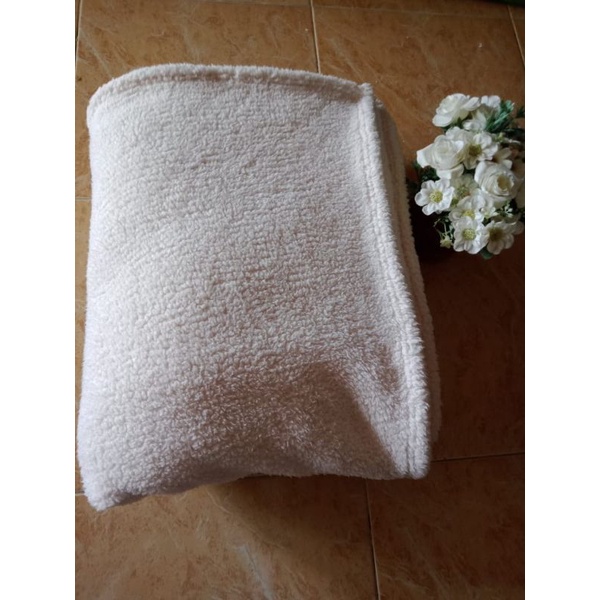 Lj- SELIMUT DEWASA POLOS WARNA PUTIH TERMURAH