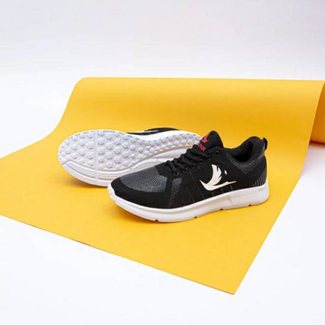 Redknot Dalton Hitam