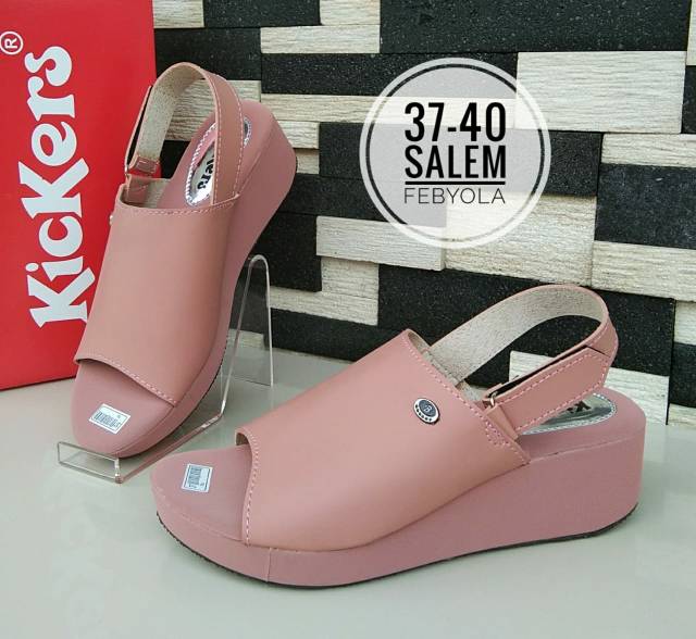 Sendal wedges D015