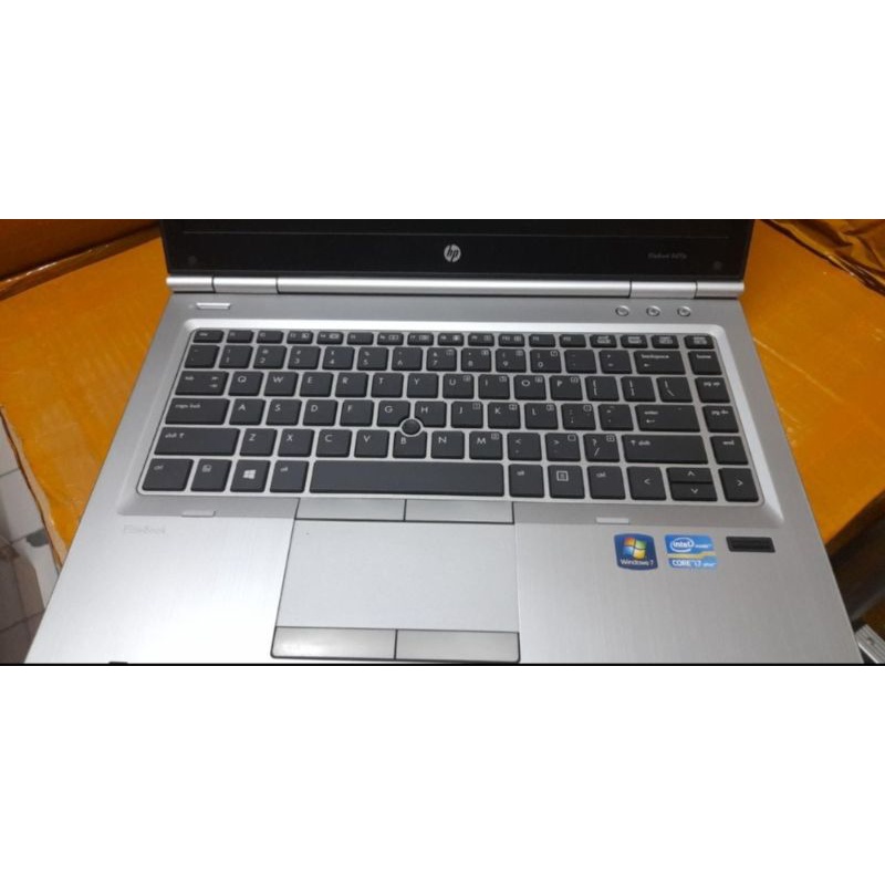 hp 8470p core i7 super muluss ram 8gb ssd 120