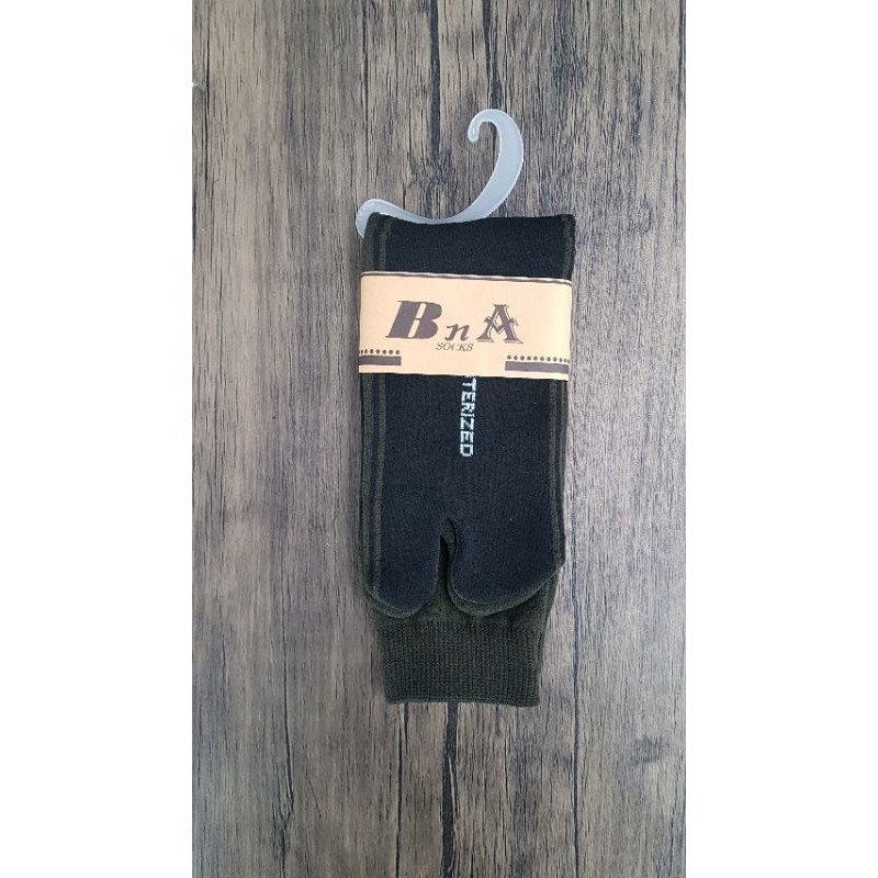 KAOS KAKI JARI JEMPOL NILON WARNA TELAPAK HITAM WANITA MOTIF POLOS MUSLIMAH DEWASA-1